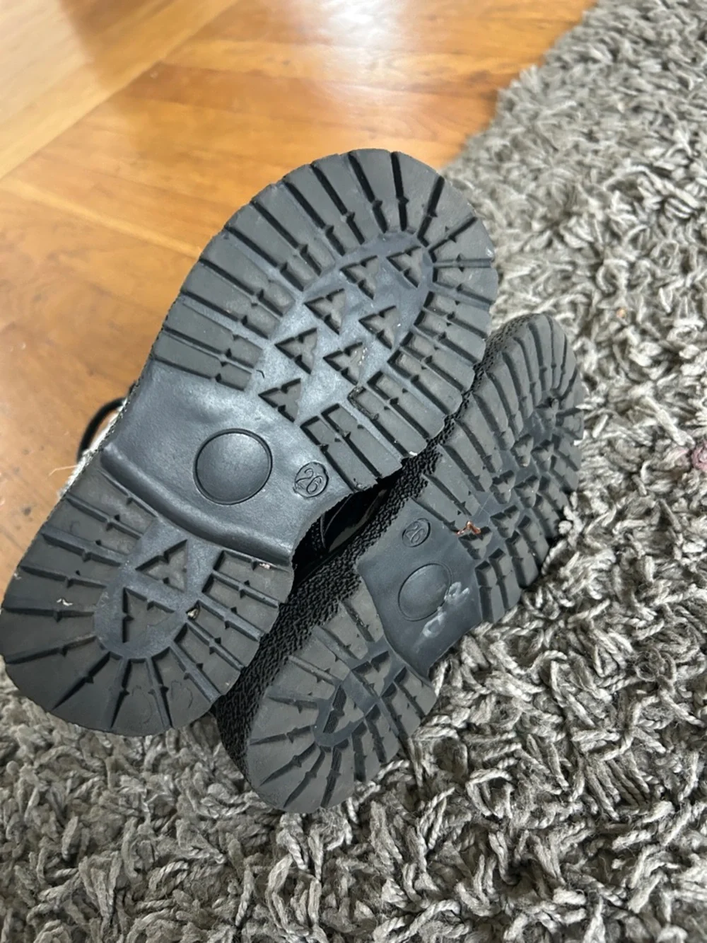 Toddler Girl Black Patent Lace-Up Star Combat Boots Size 26 - Picture 7 of 9